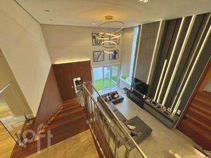 Image 7 - 883587