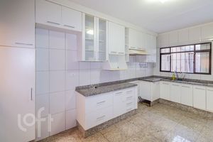 Image 13 - 883604
