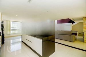 Image 13 - 883622