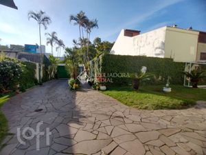 Image 11 - 883623
