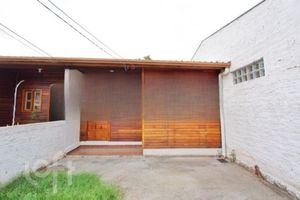 Image 20 - 883631