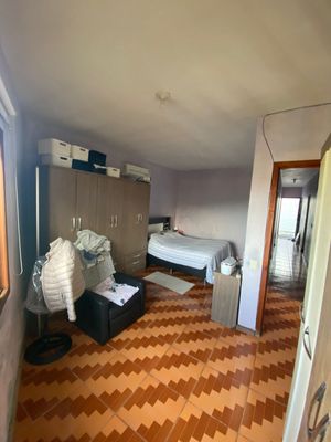 Image 19 - 883643