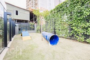 Image 26 - 883645