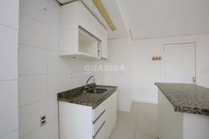 Image 5 - 883646