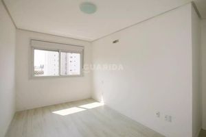 Image 8 - 883646