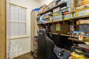 Image 6 - 883647
