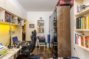 Image 13 - 883647