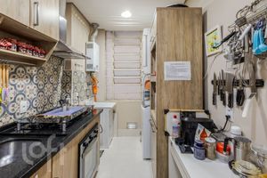 Image 3 - 883647