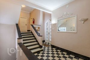 Image 17 - 883647