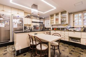 Image 33 - 883648