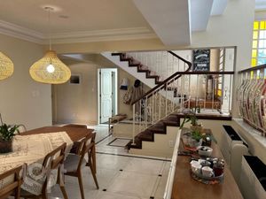 Image 16 - 883648
