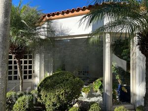 Image 26 - 883648
