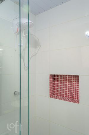 Image 32 - 883667