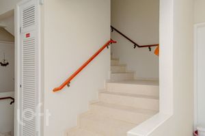 Image 8 - 883667