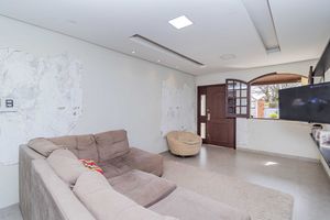 Image 1 - 883668