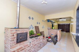 Image 41 - 883668