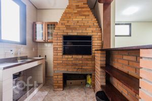 Image 19 - 883669