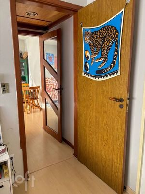Image 7 - 883679