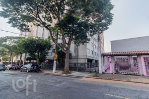 Image 27 - 883682