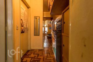 Image 11 - 883682