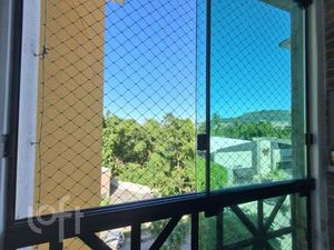 Image 6 - 883684