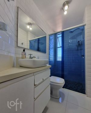 Image 9 - 883684
