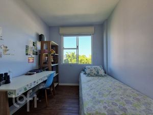 Image 8 - 883684