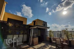 Image 44 - 883689