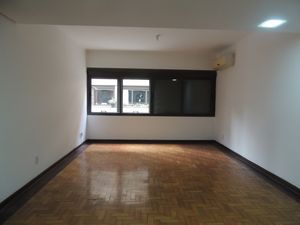 Image 3 - 883695