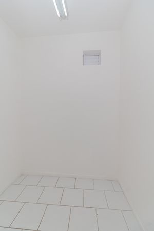 Image 26 - 883695