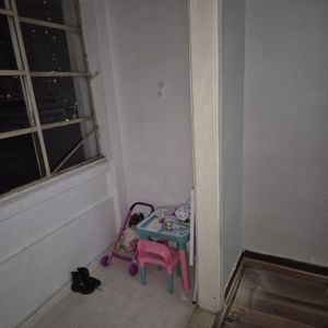 Image 10 - 883698