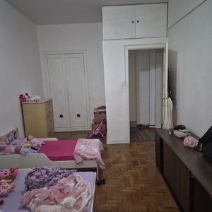 Image 8 - 883698