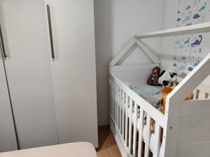 Image 14 - 883699