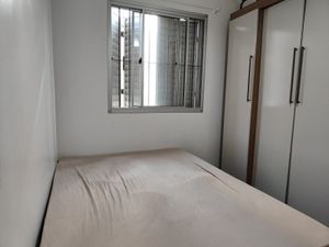 Image 11 - 883699