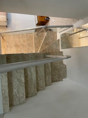 Image 9 - 883701