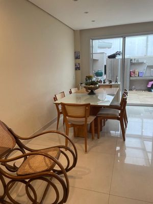 Image 13 - 883701