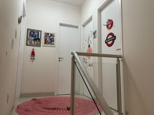Image 12 - 883701