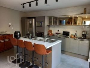 Image 13 - 883703