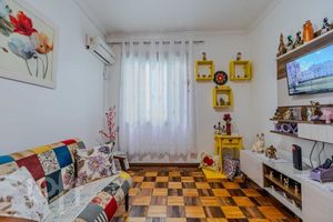 Image 1 - 883704