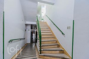Image 15 - 883704
