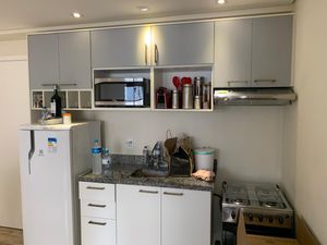 Image 3 - 883723