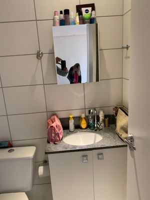 Image 11 - 883723