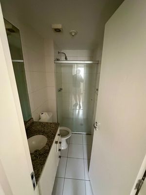 Image 6 - 883727