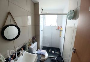 Image 4 - 883729