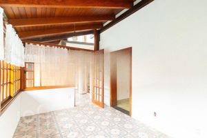 Image 35 - 883730