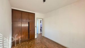 Image 10 - 883732