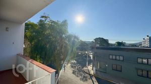 Image 7 - 883732