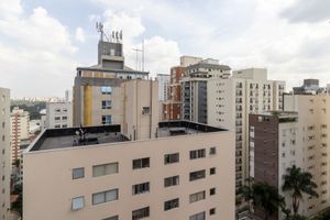 Image 32 - 883734