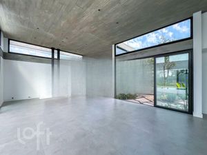 Image 34 - 883736
