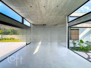 Image 33 - 883736